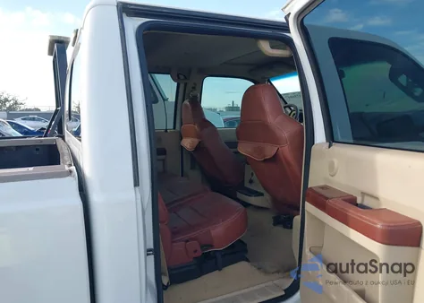 2008 Ford F250 Super Duty из США, поврежденный, VIN 1FTSW21R68ED60579